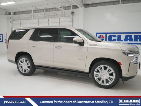 Used 2021 Chevrolet Tahoe High Country w/ Premium Package RWD image 4
