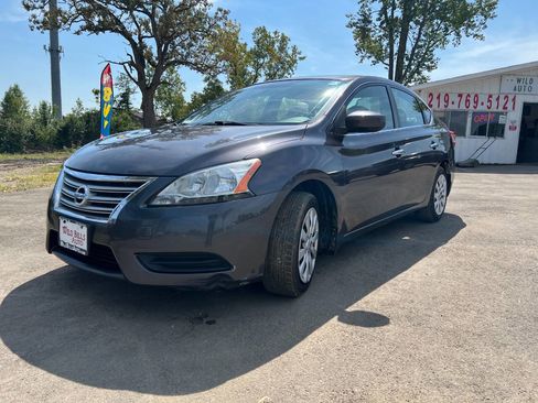 Used 2013 Nissan Sentra SV image 2