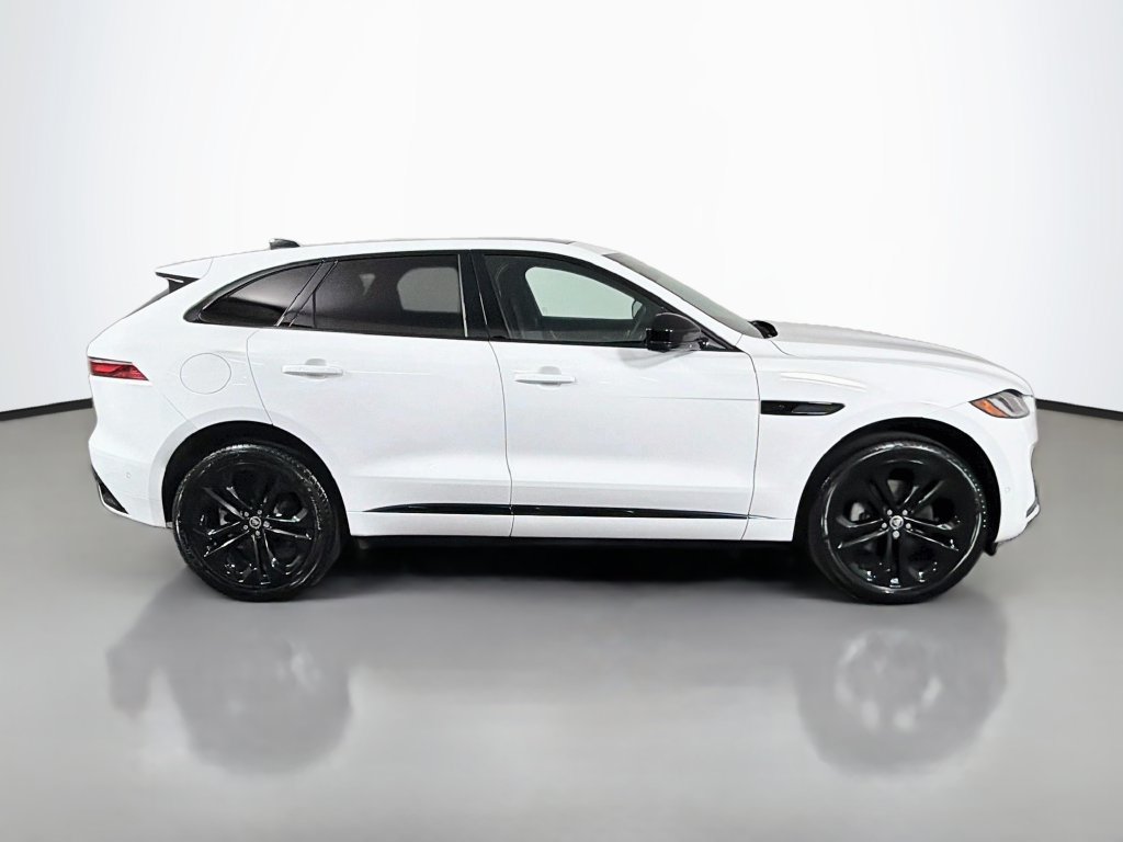 Certified 2025 Jaguar F-PACE R-Dynamic S AWD/4WD image 4