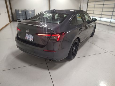 Used 2025 Honda Civic Sport image 13