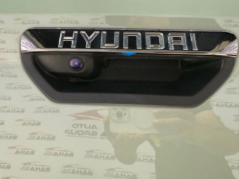 Used 2022 Hyundai Santa Cruz Limited AWD/4WD image 9