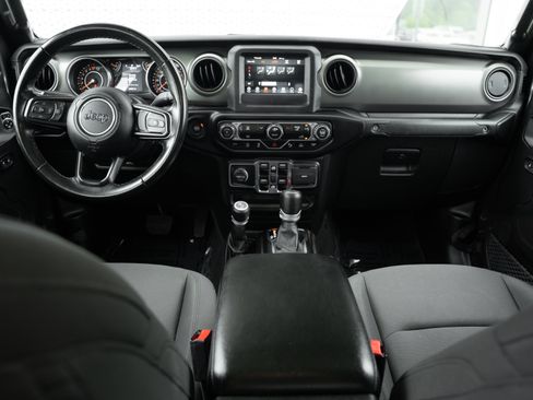 Used 2022 Jeep Gladiator Sport AWD/4WD image 8
