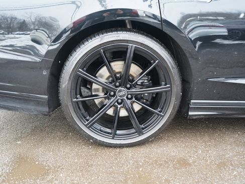 Used 2022 Audi S8 w/ S8 Comfort Plus Package image 76