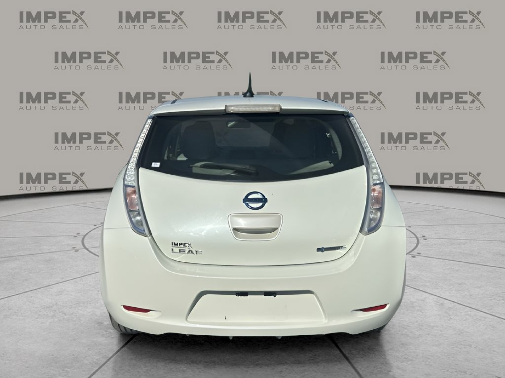 Used 2012 Nissan Leaf SV FWD image 4