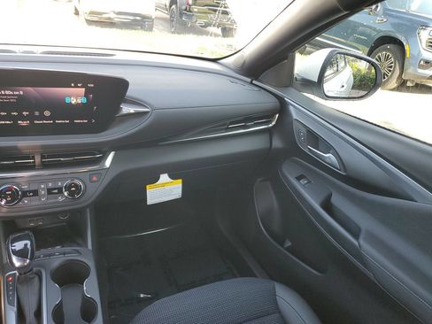 New 2026 Buick Envista Preferred w/ Convenience I Package FWD image 14
