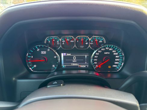 Used 2015 Chevrolet Silverado 2500 High Country w/ Duramax Plus Package image 27