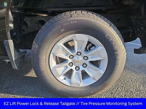 Used 2025 Chevrolet Silverado 1500 LT image 11