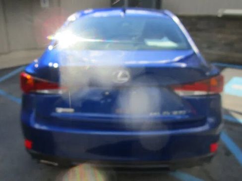 Used 2020 Lexus IS 300 F Sport w/ F Sport Package AWD/4WD image 4