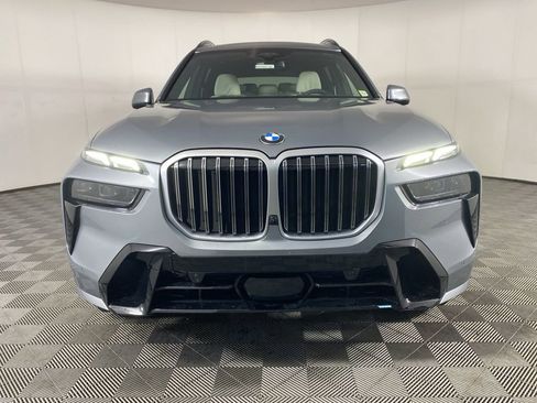 New 2026 BMW X7 xDrive40i w/ M Sport Package AWD/4WD image 5