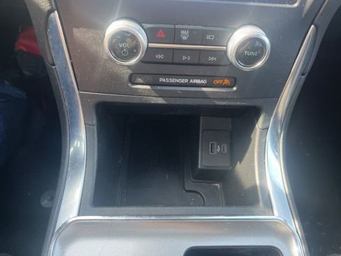 Used 2022 Ford Edge ST w/ Equipment Group 401A image 30