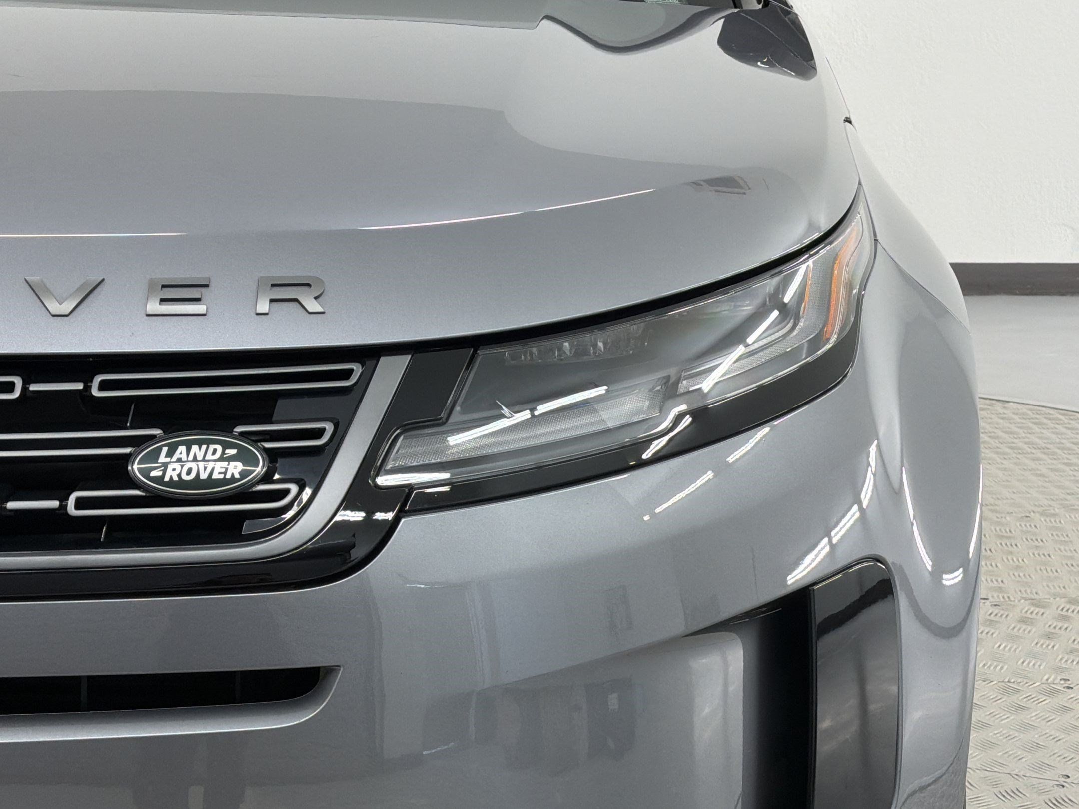 Certified 2026 Land Rover Range Rover Evoque S AWD/4WD image 12