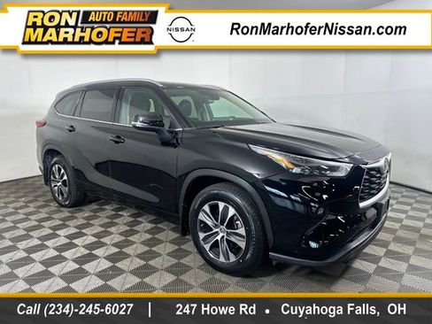Used 2022 Toyota Highlander XLE image 1