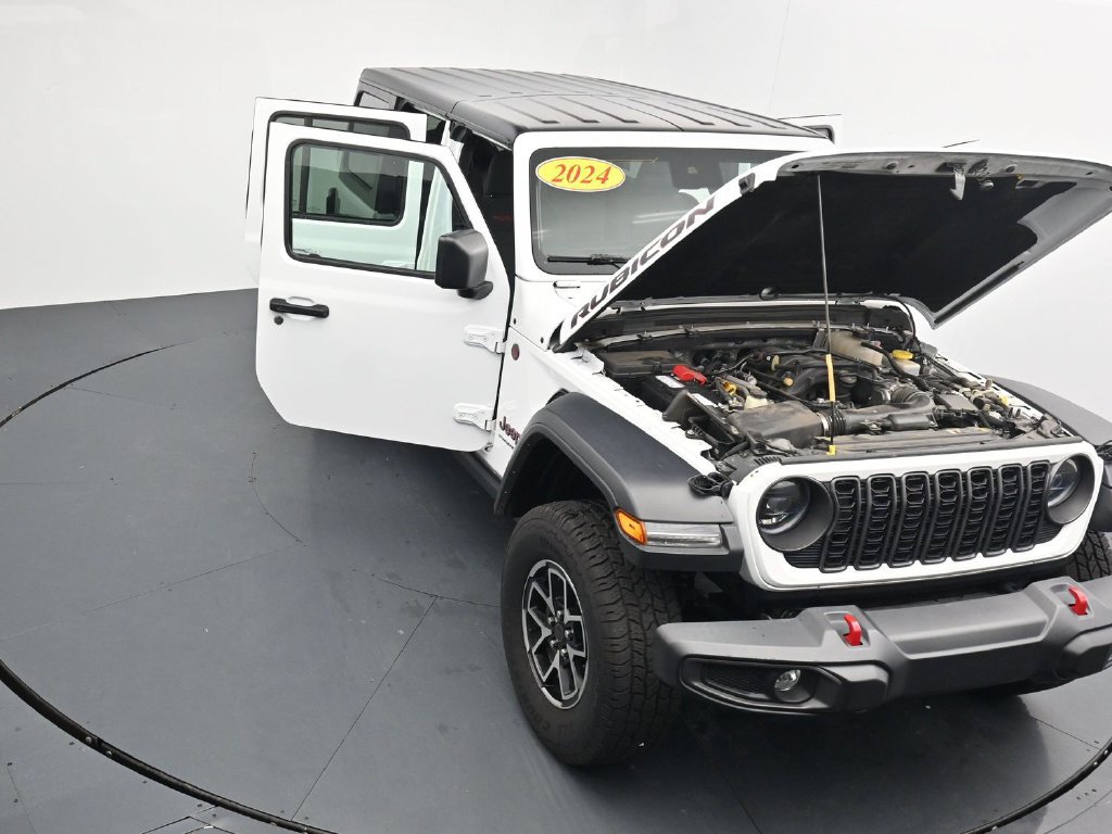 Used 2024 Jeep Wrangler Unlimited Rubicon AWD/4WD image 39