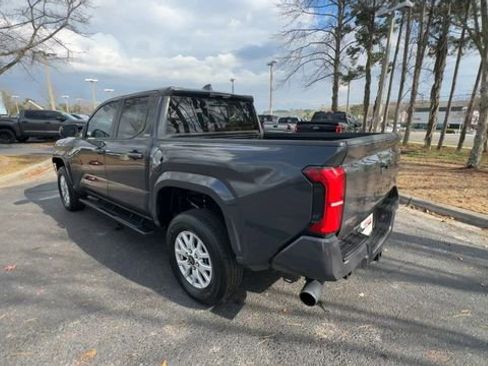 Used 2024 Toyota Tacoma SR5 image 11