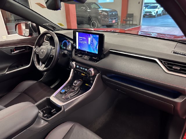 Certified 2024 Toyota RAV4 XSE w/ Premium Package AWD/4WD image 17