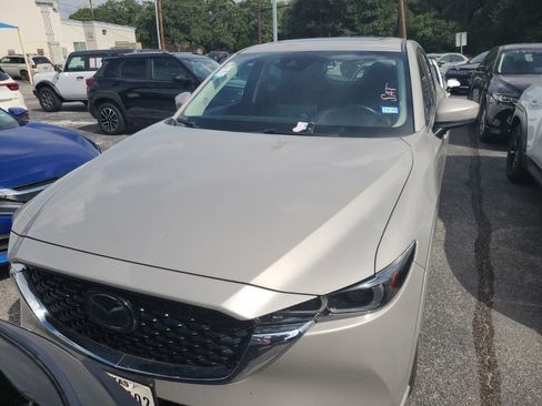 Used 2025 MAZDA CX-5 AWD 2.5 S w/ Preferred Package image 6