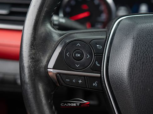 Used 2019 Toyota Camry XSE image 21