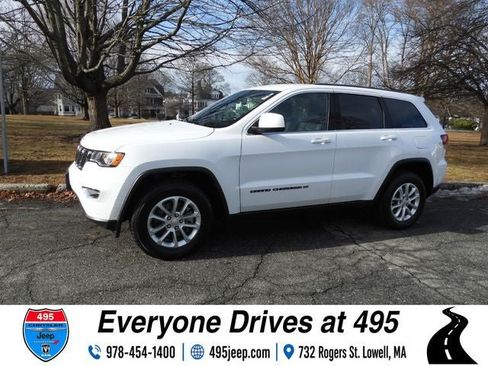 Used 2022 Jeep Grand Cherokee Laredo E AWD/4WD image 2