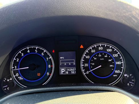 Used 2012 INFINITI G37 x Sedan w/ Premium Pkg image 19