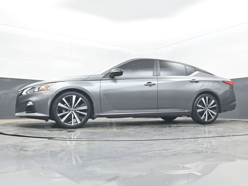 Used 2022 Nissan Altima 2.5 SR image 24