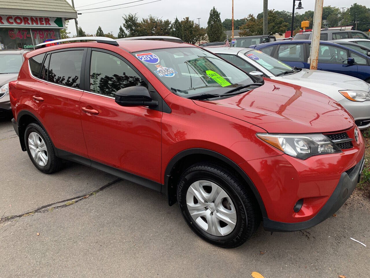 Used 2014 Toyota RAV4 LE AWD/4WD image 1