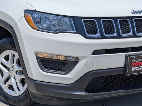 Used 2021 Jeep Compass Sport FWD image 3