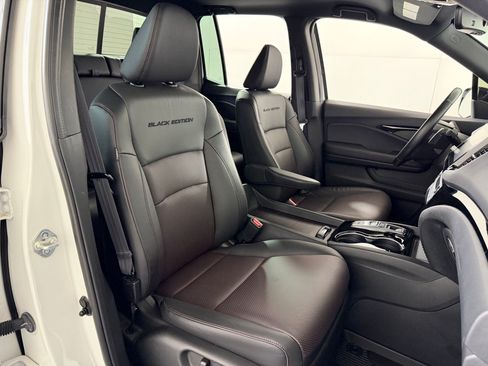 Certified 2022 Honda Ridgeline Black Edition image 21