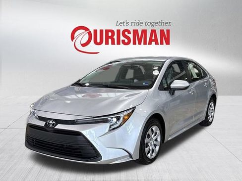 Used 2026 Toyota Corolla LE image 5