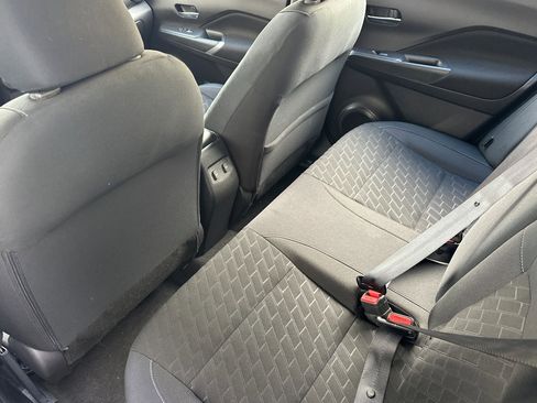 Used 2024 Nissan Kicks SV image 26