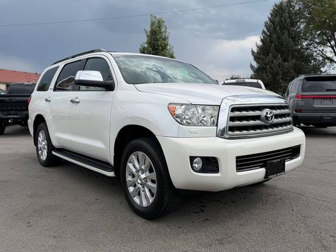 Used 2015 Toyota Sequoia Platinum AWD/4WD image 21