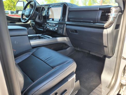 Used 2023 Ford F350 Lariat w/ FX4 Off-Road Package AWD/4WD image 21