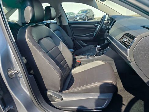 Used 2024 Volkswagen Jetta SE image 44