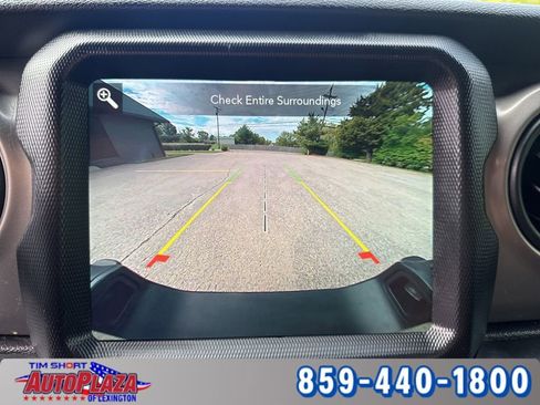 Used 2021 Jeep Gladiator Sport image 40