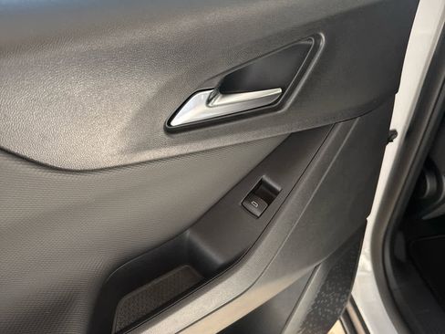 New 2026 Chevrolet Equinox LT image 30