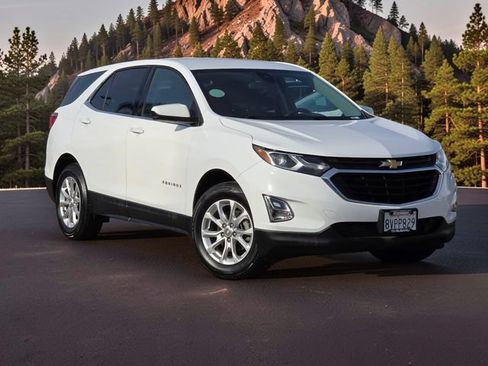 Used 2020 Chevrolet Equinox LT AWD/4WD image 2