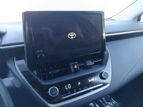 Used 2024 Toyota Corolla LE image 10