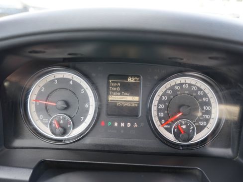 Used 2017 RAM 2500 Tradesman w/ Chrome Appearance Group AWD/4WD image 11