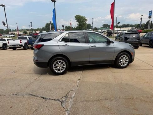 Used 2024 Chevrolet Equinox LT FWD image 6