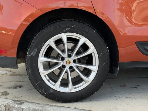 Used 2025 Porsche Macan image 53