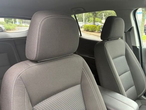 Used 2023 GMC Terrain SLE w/ Driver Convenience Package AWD/4WD image 29