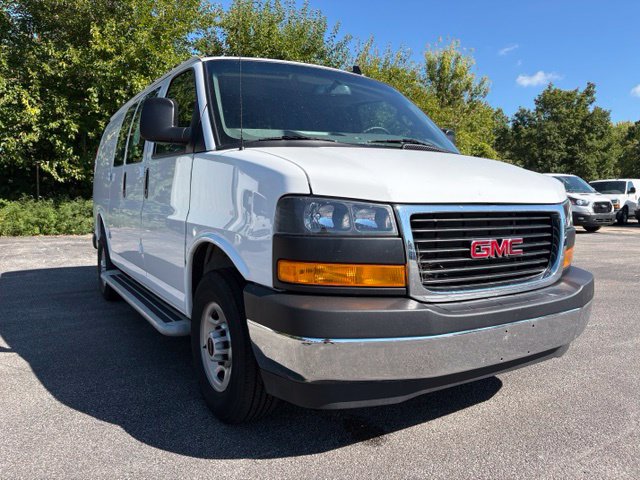 Used 2025 GMC Savana 2500 w/ Driver Convenience Package RWD image 12