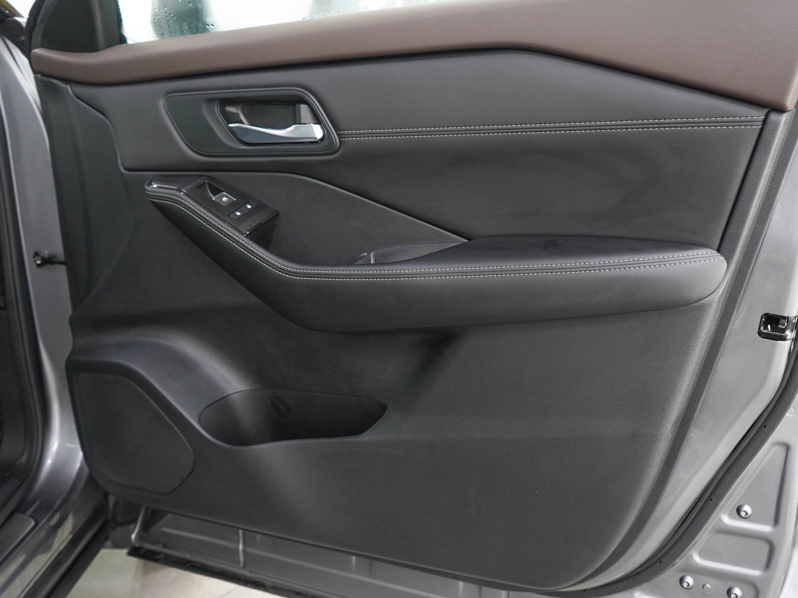 Used 2023 Nissan Rogue SL w/ SL Premium Package AWD/4WD image 9