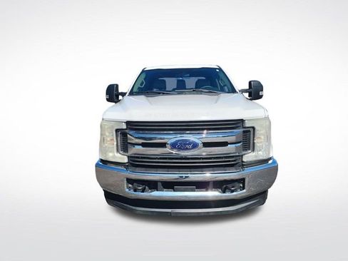 Used 2019 Ford F250 XL w/ STX Appearance Package image 11