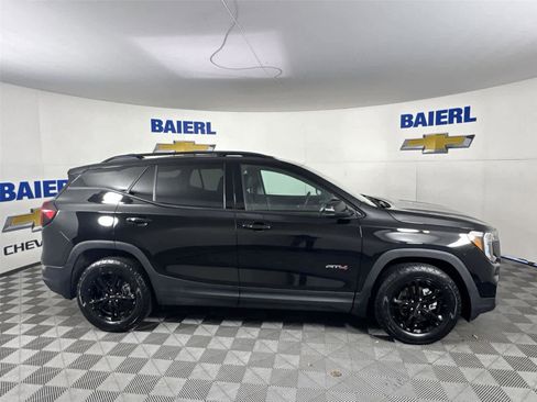 Used 2022 GMC Terrain AT4 w/ Infotainment Package II image 6