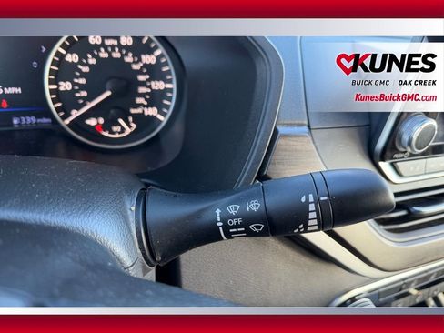 Used 2024 Nissan Altima 2.5 SV FWD image 13
