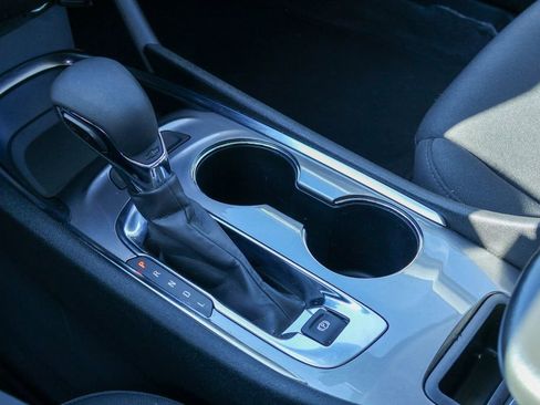 Used 2023 Chevrolet Malibu LT image 15