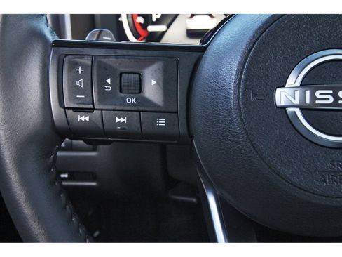 Certified 2024 Nissan Rogue Platinum w/ Platinum Premium Package FWD image 17