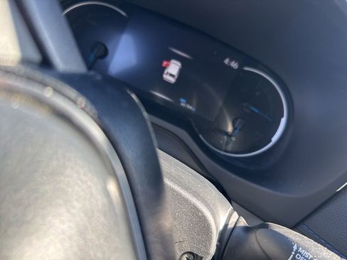 Used 2021 Toyota RAV4 XSE AWD/4WD image 5