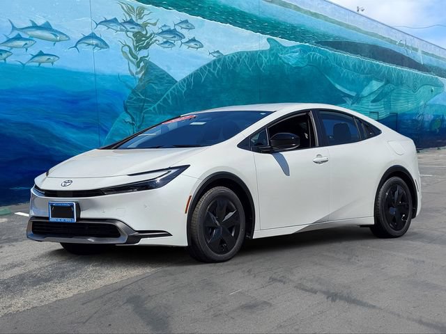 New 2027 Toyota Prius Plug-In Hybrid FWD image 3