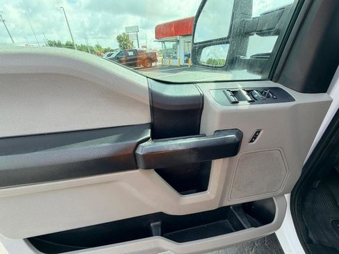 Used 2019 Ford F350 XL w/ Power Equipment Group AWD/4WD image 15